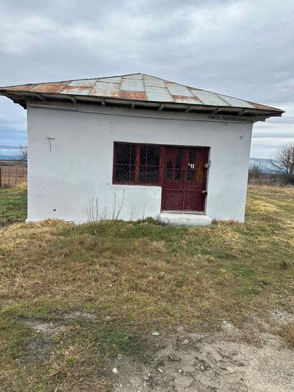 Inchiriez spatiu comercial - 3