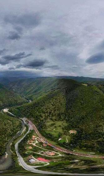 VAND sau SCHIMB casa de vacanta Defileul Jiului - 8