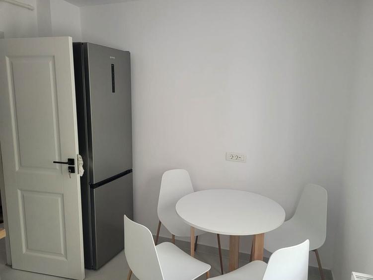 Inchiriere apartament 3 camere Petre Ispirescu - 1