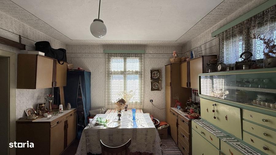 Casa veche ?i teren 373 mp , zona buna in Campulung Moldovenesc - 5