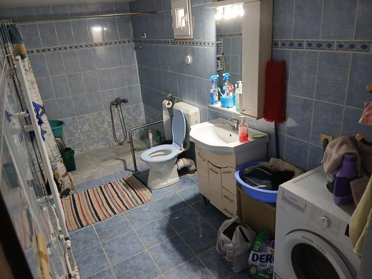 Inchiriez casa cu 2 camere ,bucatarie,baie - 5