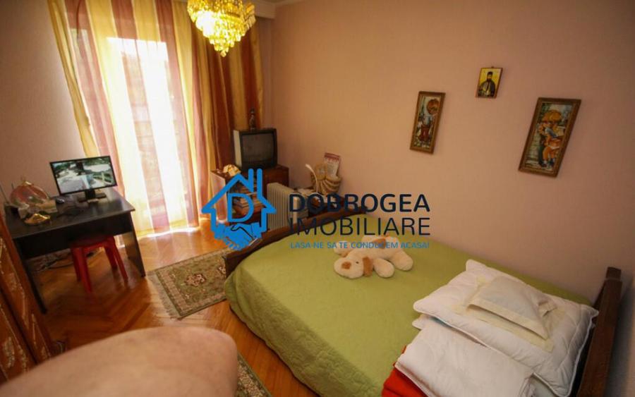 ZONA LIBERTATII - CASA DE VANZARE D+P+1+M- TEREN 1544MP. - 12