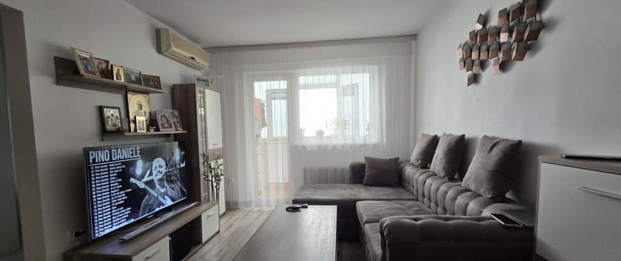 Apartament cu 3 camere, 53 mp, zona Malu Ro?u - 2
