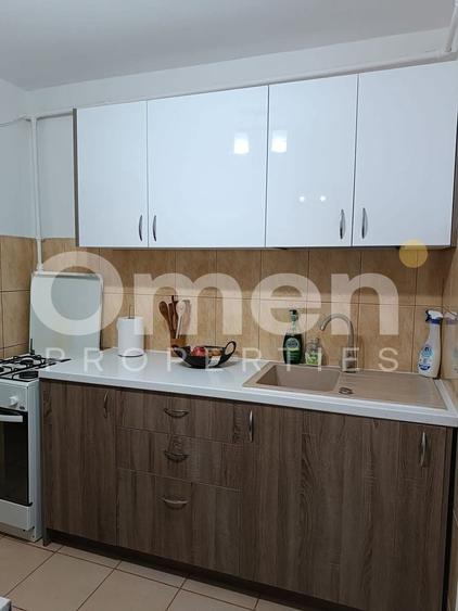 Apartament cu 3 camere decomandate, si garaj, zona Macului - 2