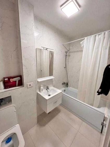 Inchiriez apartament 2 camera, zona Podu Rosu, PF - 5