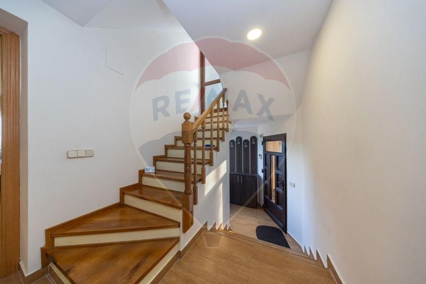 Casă noua - parcări subterane, teren 500 mp, Codlea - 10