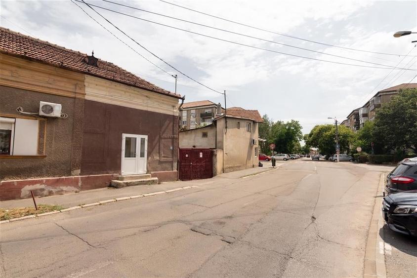 RECO, Casa din caramida, Zona Velenta, Oradea - 10