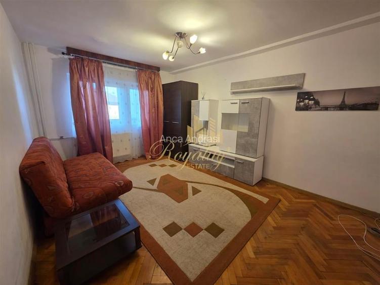 Apartament 1 camera ETAJUL 1, bloc de apartamente - Zona Sagului