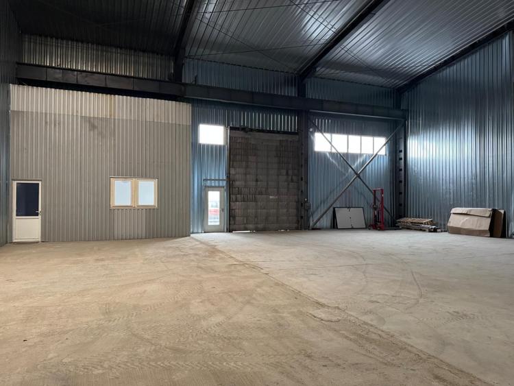 De vanzare hala industriala, 350 mp, cu amplasament foarte accesibil - 2