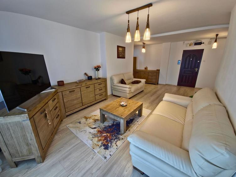 Vedere la mare Faleza Nord 3 camere mobilat utilat loc de parcare termen lung - 27