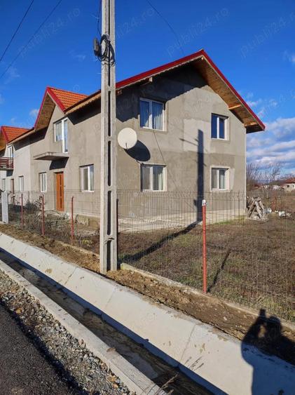 Vand casa tip duplex P+E Botorogi, com. Dane?ti - 2