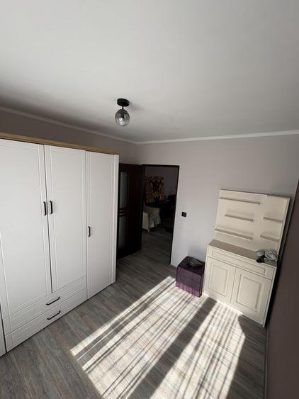 PF inchiriez ap 3 camere si 2 parcari Sesul de sus zona Terra Floresti - 6