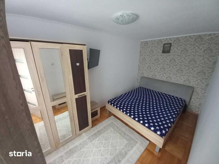Apartament cu 3 camere semidecomandat în Micro 6