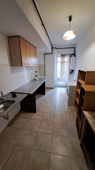 APARTAMENT 3 CAMERE - SUPRAFATA GENEROASA - 14