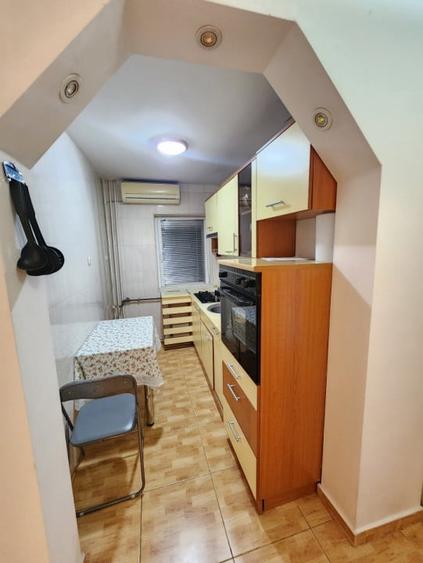 Vand apartament cu 2 camere decomandat in zona Șagului - 3