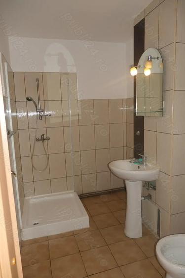 Spatiu pentru birouri, cabinete - apartament 4 camere, Micalaca 100 - zona Kaufland, la parter inalt - 7