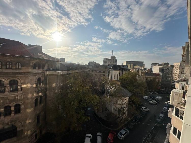 Piata Universitatii - Bloc Dunarea 1981 mobilat 2 camere panorama deosebita - 5