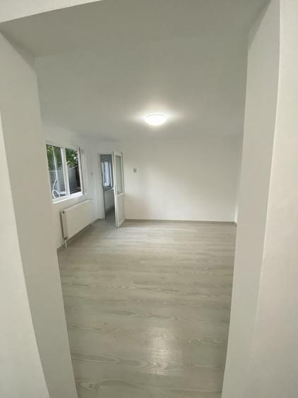 Casă cu 3 camere în Central