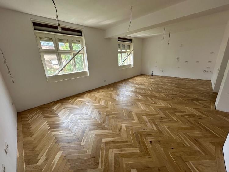 Apartament renovat în clădire istorică - are garaj - 20