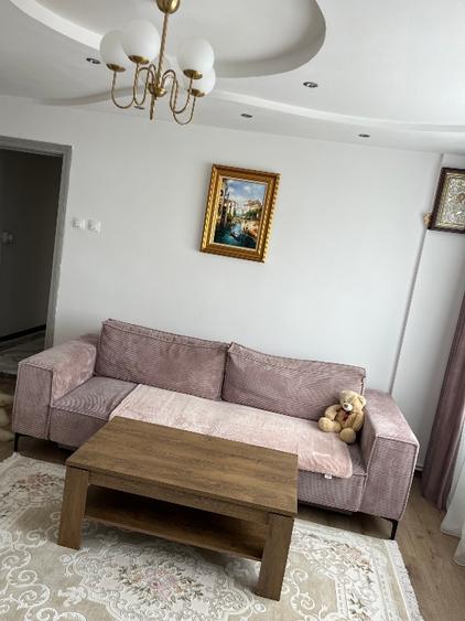 Vând Apartament cu două camere etaj 3 pe mijloc  - 4