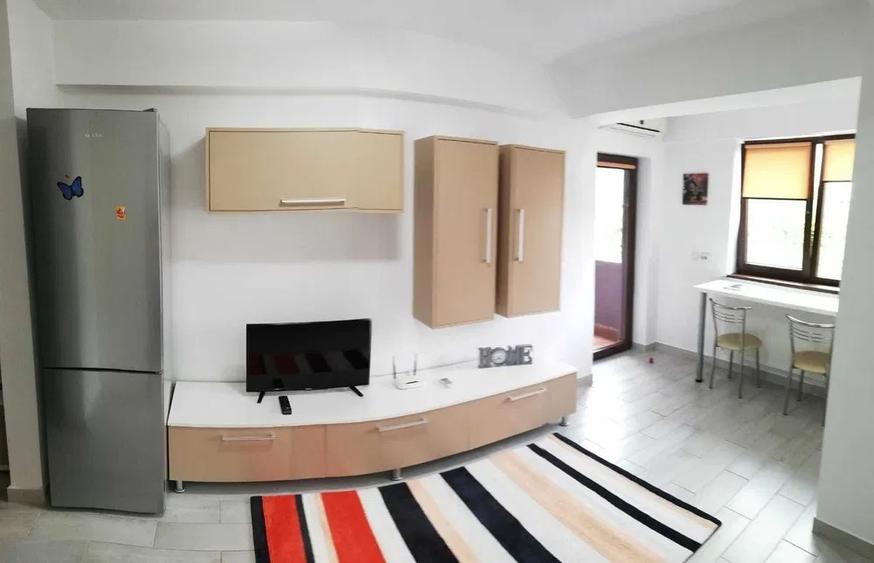 Apartament cu 1 camera, decomandat, etajul 1/4, zona Targu Cucu - 1