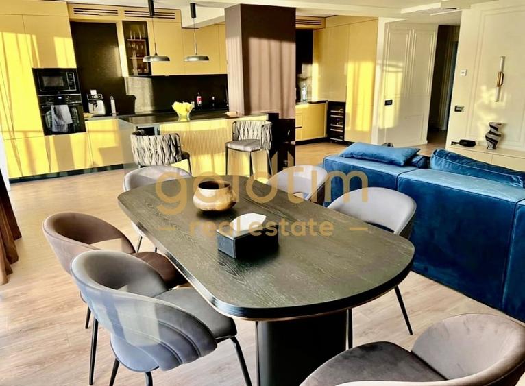 Penthouse cu 5 camere decomandat, mobilat în Pipera