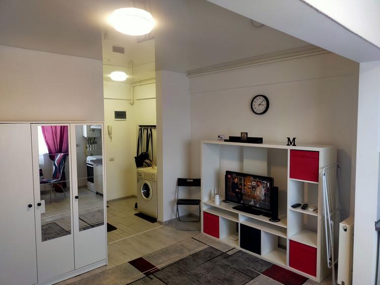 Particular, inchiriez garsoniera et.5/8 - 3