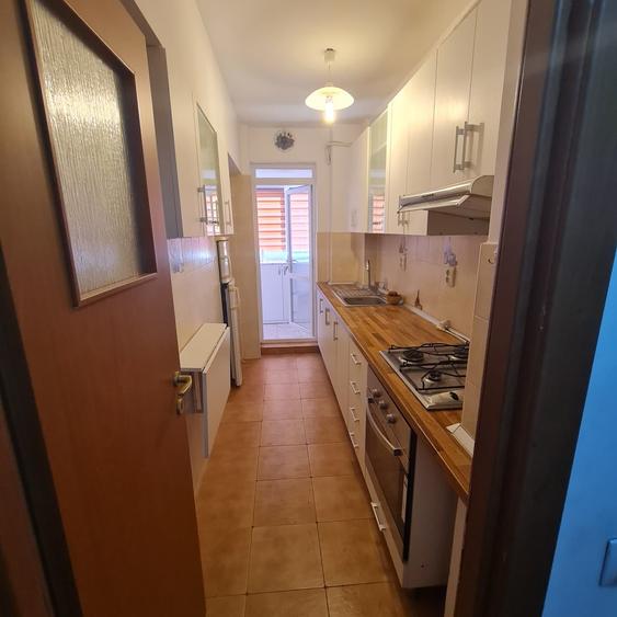 Vand apartament 2 camere central, et 3/4, spatios, mobilat, utilat. - 3