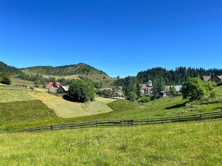 TEREN INTRAVILAN, 1380MP, FUNDATA - 5