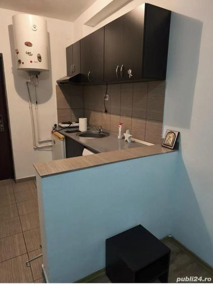 Inchiriez garsoniera strada Comuna din Paris - 1