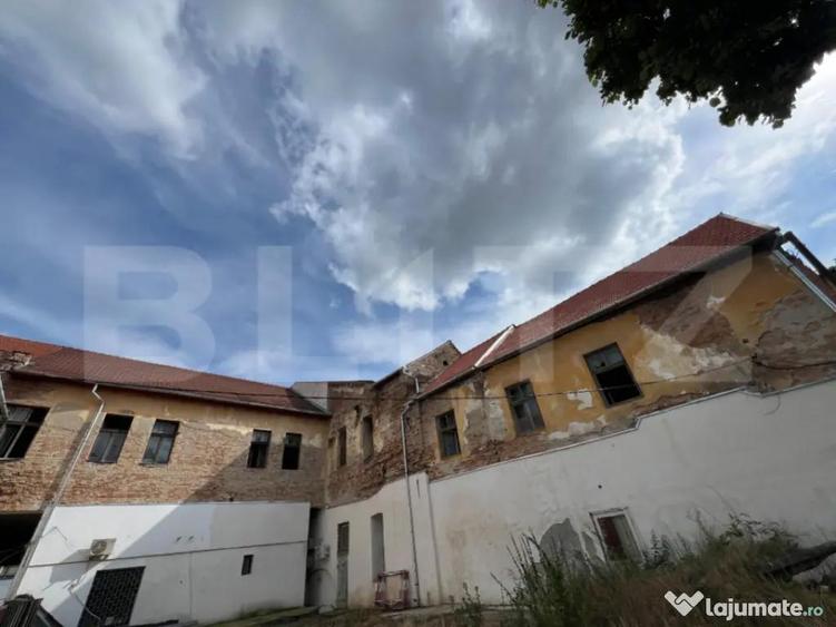 Hotel cu 44 camere, renovabil, pozi?ionat ultracentral - 17