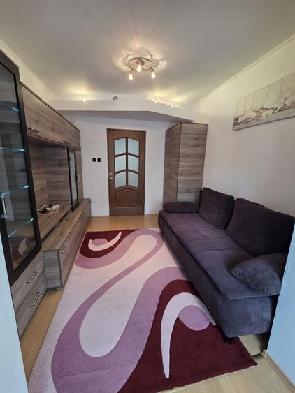Inchiriez ap. 3 camere Rogerius + loc de parcare - 4