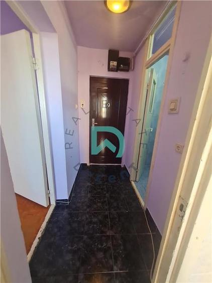 Garsoniera  Astra, decomandata,  Brasov - 2