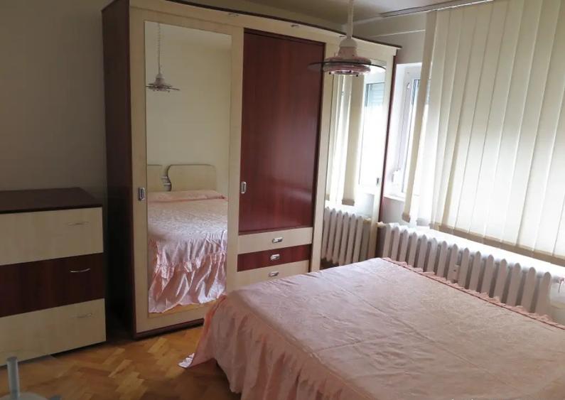 Apartament 2 camere amenajat - Zona Centrala - Piata Mare - 17
