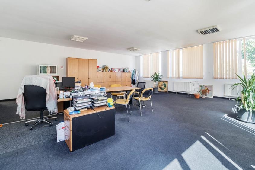 Spatiu industrial  – 3.540 mp utili, birouri 600 mp, randament in - 13