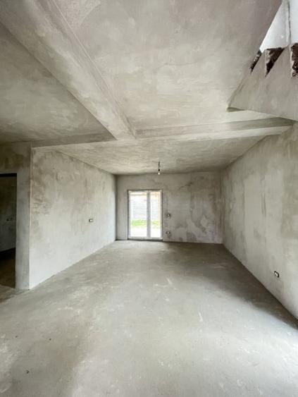 Duplex Despartit, Spatios, 4 camere - 5