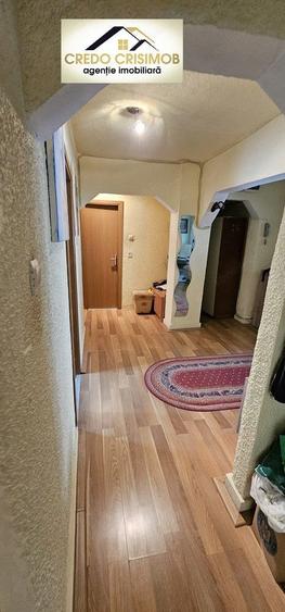Vand apartament 4 cam cf 1 decomandat etajul 2 zona Micro 4 - 15