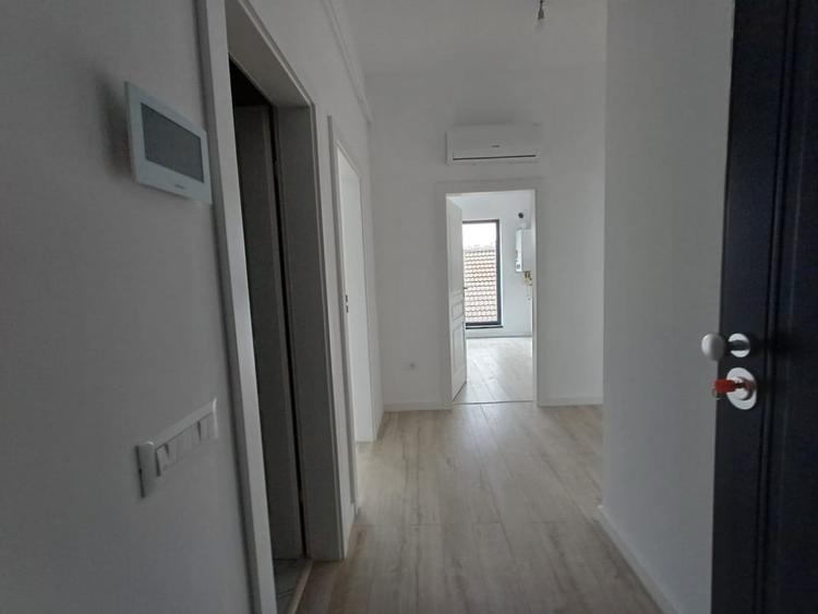 APARTAMENT DECOMANDAT CU 2 CAMERE IN NICOLINA-CAPAT CUG , BLOC NOU - 4