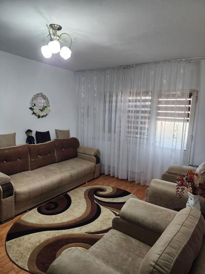 Vand apartament cu 3 camere! Central!! - 2