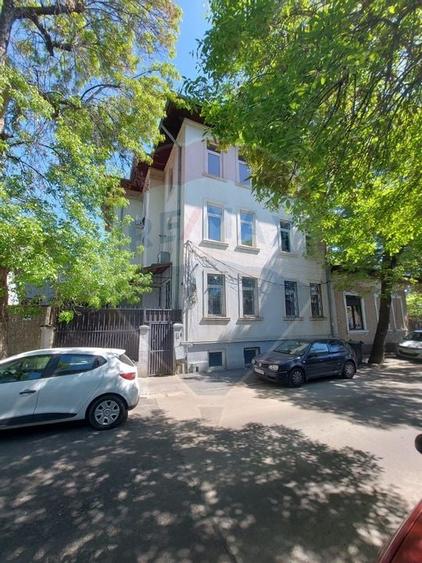 Vila S+P+2+M, 15 camere, ideala pentru investitie - Ștefan cel Mare - 1