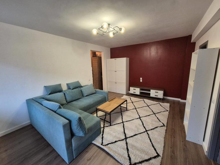 Apartament 3 camere Floresti - 1