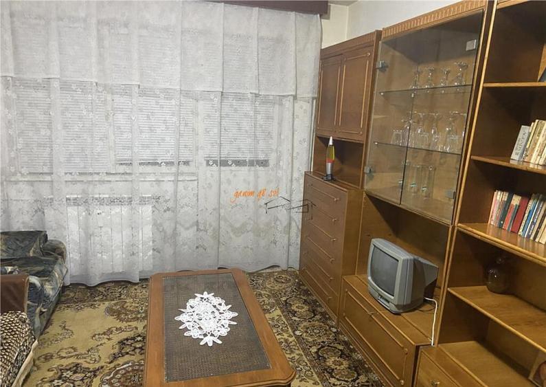 Apartament trei camere , zona Cartier Sud , 55 mp , curat - 8