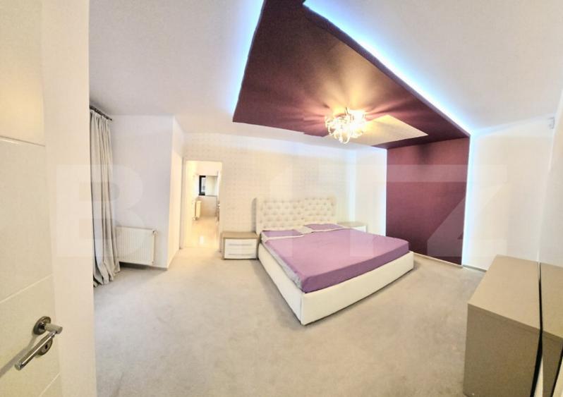 Casa individuala 7 camere, 345 MP, Dumbravita - 1