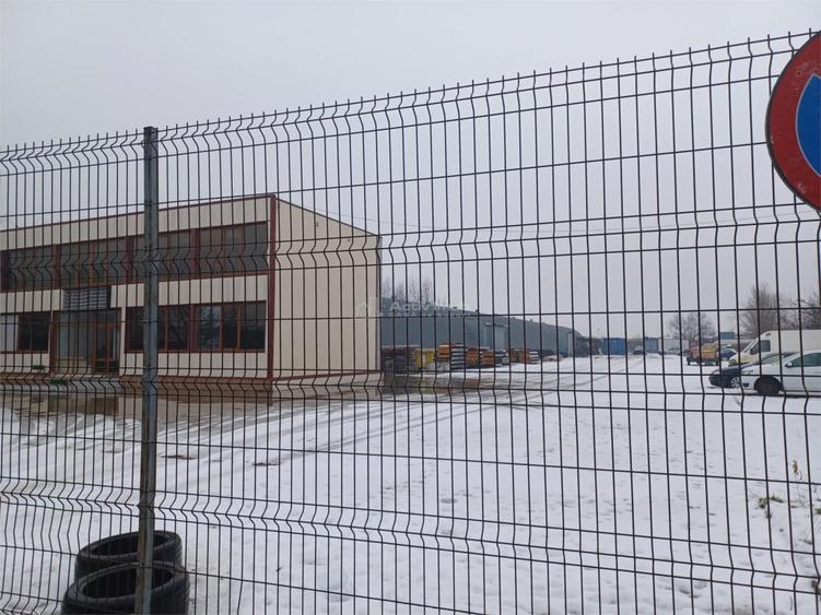 Teren intravilan cu Hala - 6000 mp - Bragadiru - 1