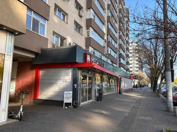 Spațiu comercial | Bd. Iuliu Maniu | 90 mp | Vitrină 7 ml | 2700 euro - 4