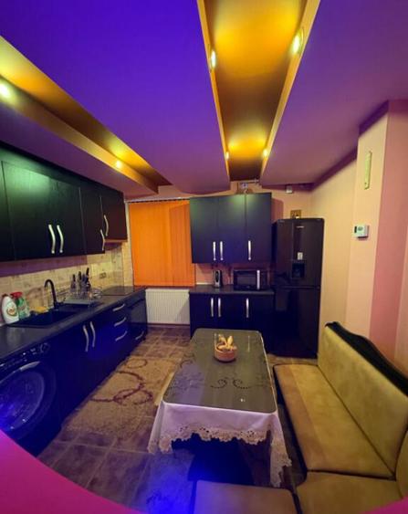 Apartament 4 camere decomandat, 77 mp, etaj 2, Loc Parcare , - 2