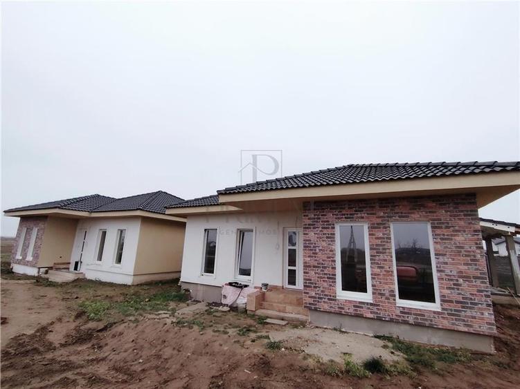 Duplex  superb separat prin dressing - toate utilitatile - 2