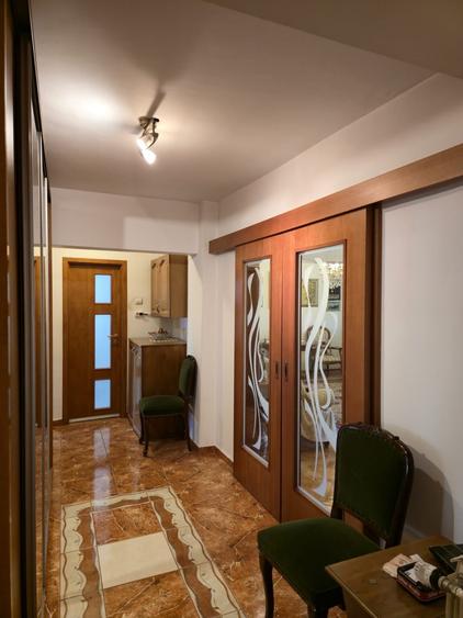 Vanzare Apartament cu 4 Camere Decomandat | 115 MP - Decebal - P-ta Muncii - 5