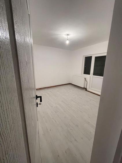 Apartament de vanzare in Tomesti - 1