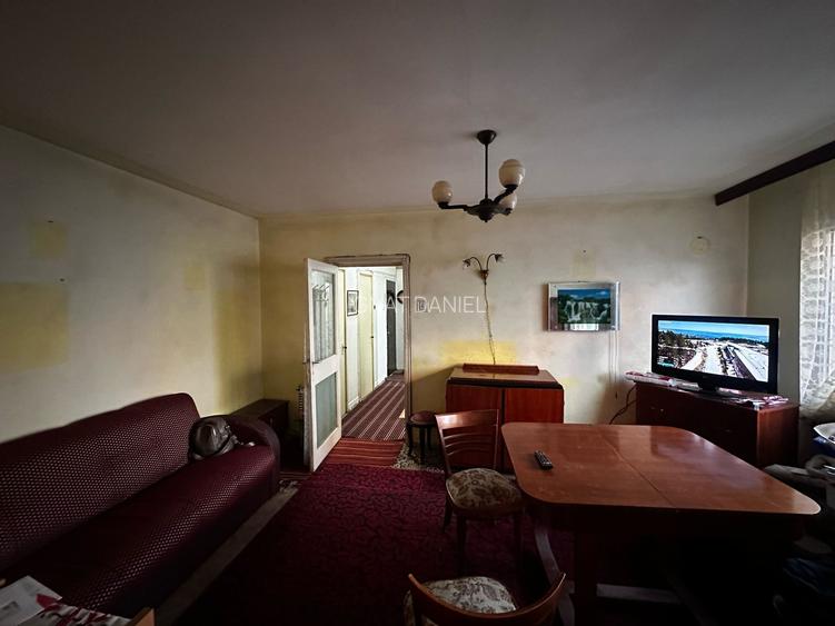 Apartament de 2 camere, zona Podu Ros